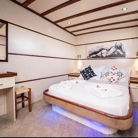 Hka Neta Yachting Botel